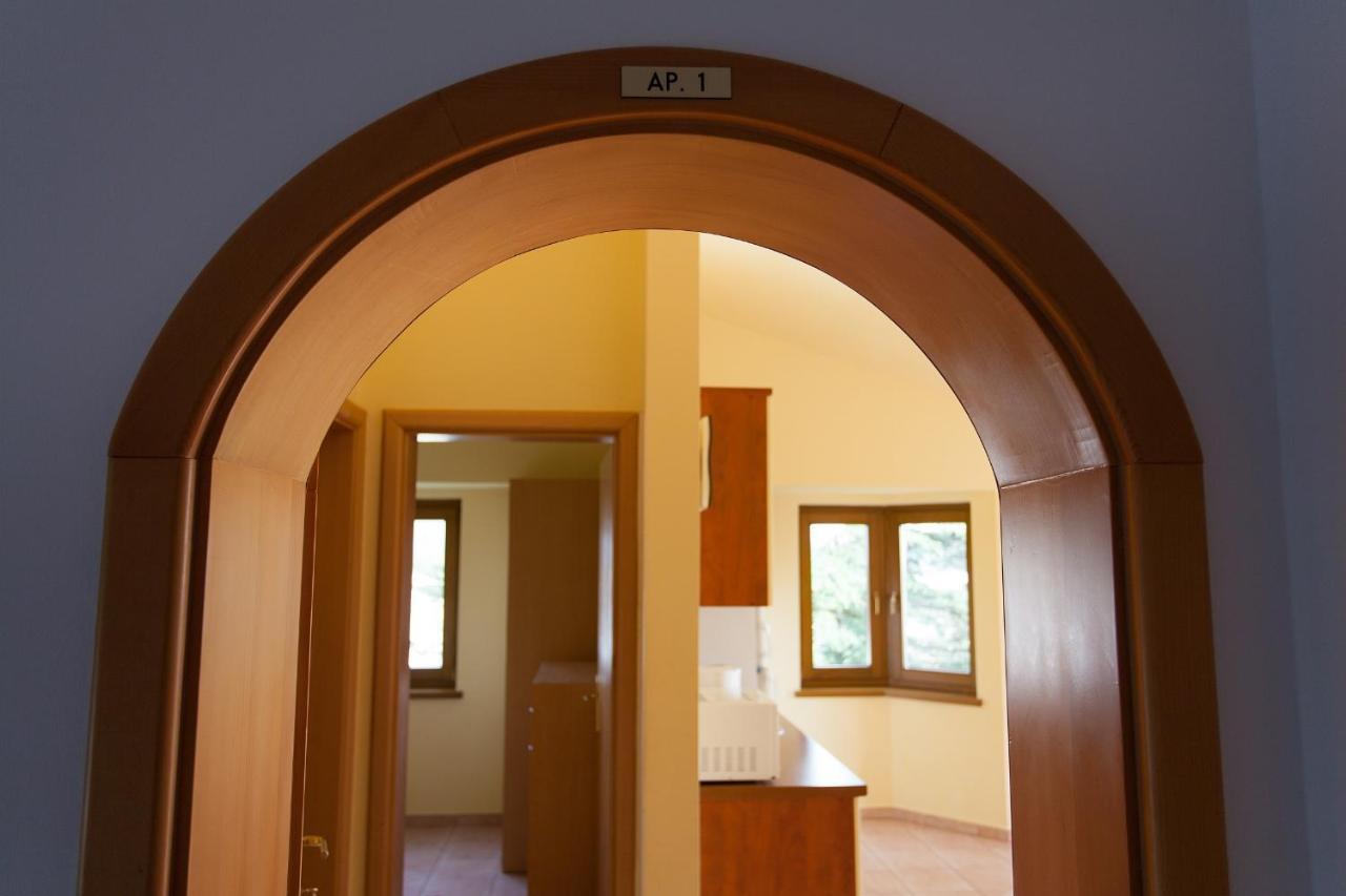 Apartman Vjekoslav クルク エクステリア 写真