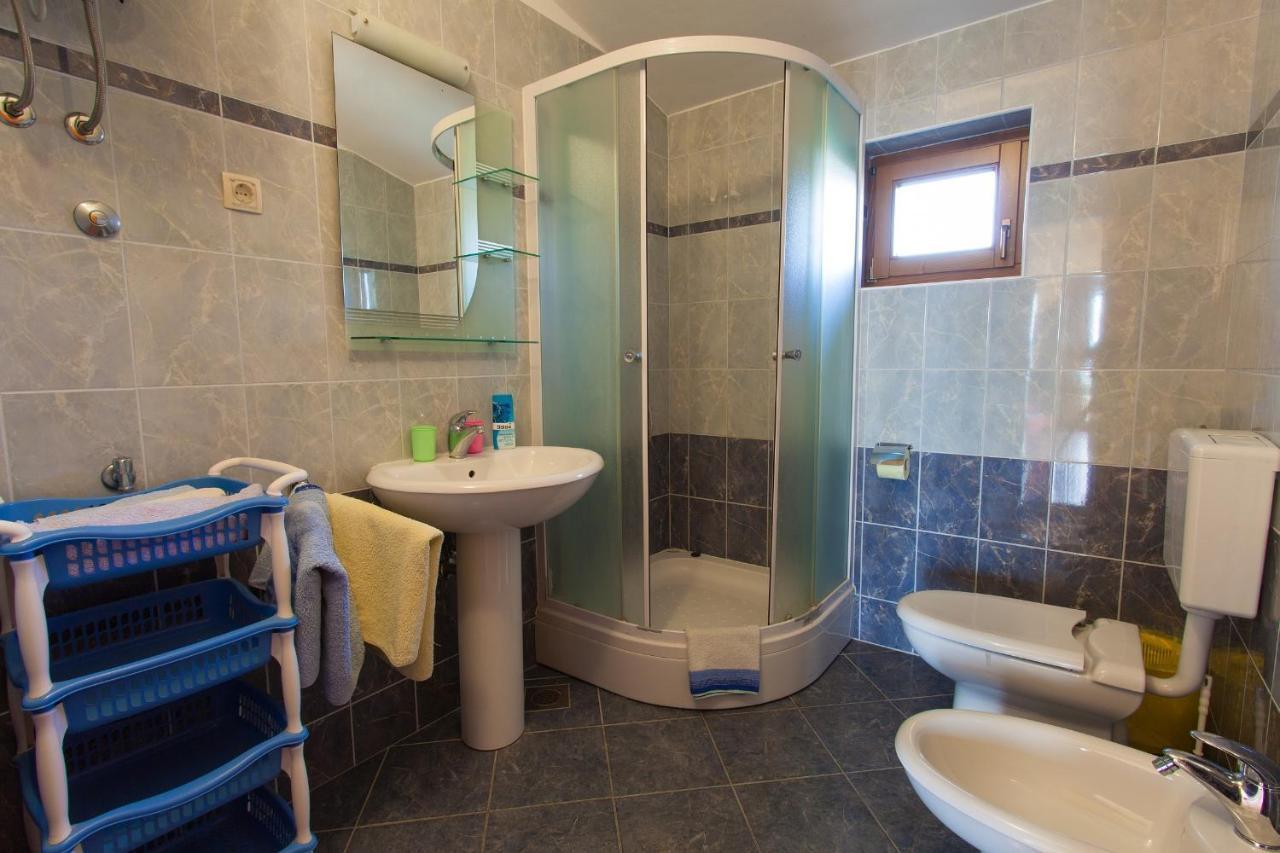 Apartman Vjekoslav クルク エクステリア 写真