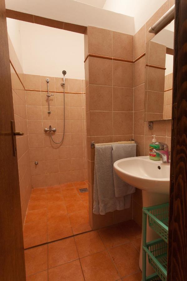 Apartman Vjekoslav クルク エクステリア 写真